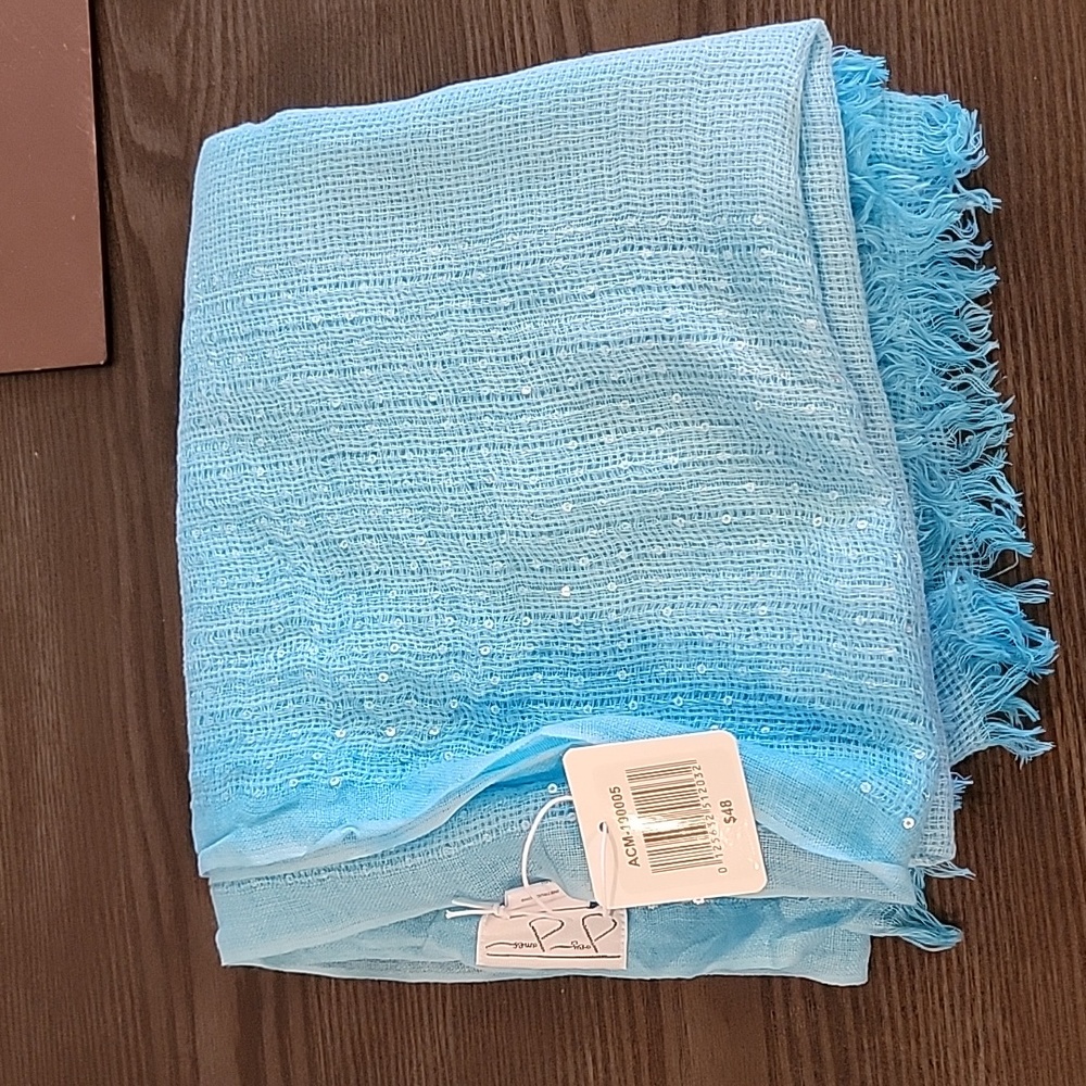 NWT Joey James 72 in. x 38 in. lightweight, sheer woven scarf small sequins.